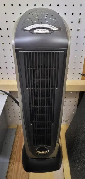 8132 Air King Heater-oscillating Ceramic With Programmable Thermostat And Remote