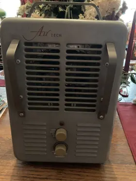 01013 Airtech Air Tech Space Heater Model # 1500 Watt