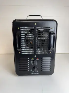 120237 Comfort Zone 1500w Milkhouse Style Utility Space Heater Portable