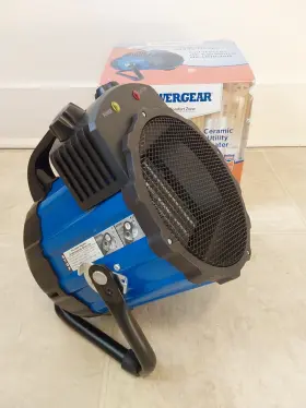 Cz285 Comfort Zone Powergear World And Main Ceramic Utility Job Space Heater