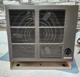 3e040a Dayton Vtg Electric Utility Heater 240/208 Volts 5000/4200 Watts Works