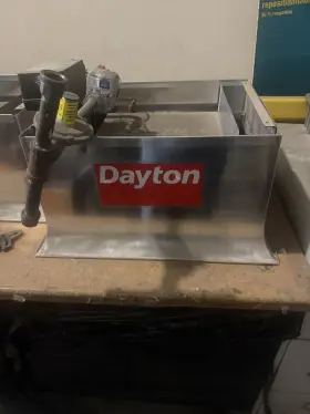 5vd63 Dayton Unvented Gas Fired Radiant Heater. Lot Of 6. Model Used