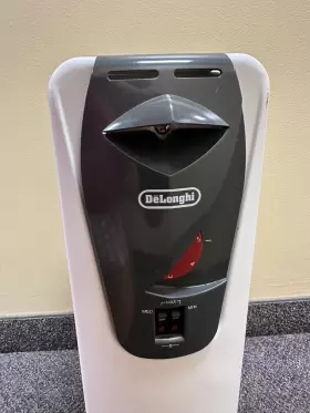 Dch5090edl Delonghi 1500w Ceramic Compact Portable Electric Space Heater With Thermostat