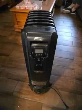 Ew7507eb Delonghi Electric Oil Filled Radiator Black Tested No Remote