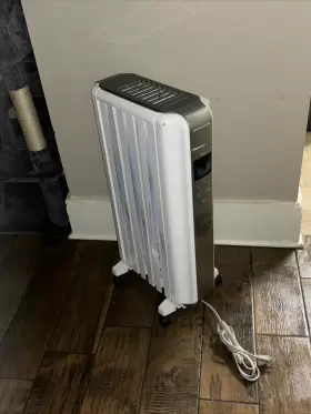 Trd40615e Delonghi Deftlonghi - Dragon Digital Oil Filled Radiator Heater White Used