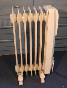 Trh0715 Delonghi Oil Filled Radiator Heater Model Excellent Works Perfectly