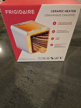 Frigidaire Fr-crhtr-450 Ceramic Heater 1200 Watt New In Box