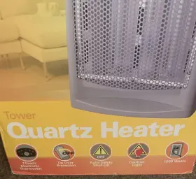 Hqh319 Holmes Tower Quartz Heater Great Condition With Original Box