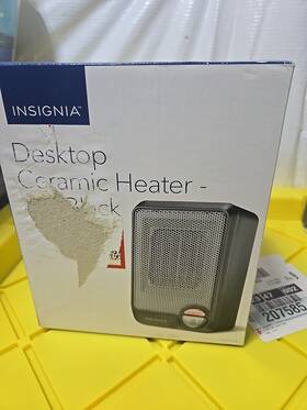 Insignia Ns-htcfb8 Ns-htcfb 600w Desktop Ceramic Heater - Flat Black