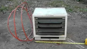 Eh-4604 Intertek Comfort Zone Billion Legend Electric Utility Heater Fan-forced Used