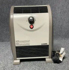 5812 Lasko 5821 Automatic Movable Air-flow Heater With Temperature-regulation System