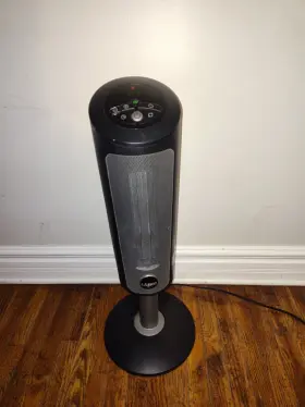 6367 Lasko 30 Inch Digital Ceramic Pedestal Heater Works Great Fast Shippin Spins