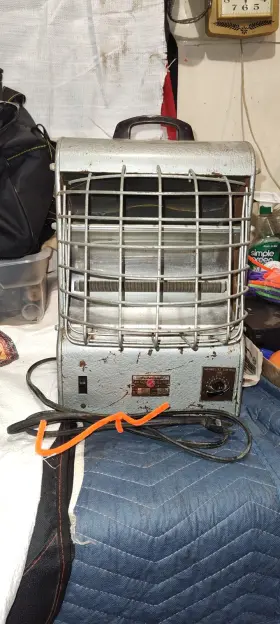 1952426 Markel 19524 Fanglo Heetaire Electric Utility Space Heater 1650 Watts With Fan Usa