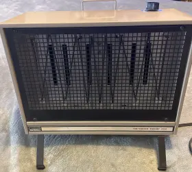 47112 Montgomery Ward Vtg. Electric Space Heater Fan-forced Radiant Heat Vmn