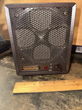 B2-iv Pelonis Vintage Original Disc Furnace Model 1500 Watt Used