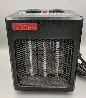 E6709 Sunbeam Heat Cube Ceramic Space Heater/fan 1500 Watts Tested And Working Vtg