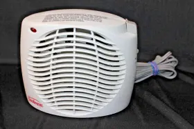 Sfh090 Sunbeam Small/compact/mini Space Heater 1200w Safety Tip Shutoff Euc