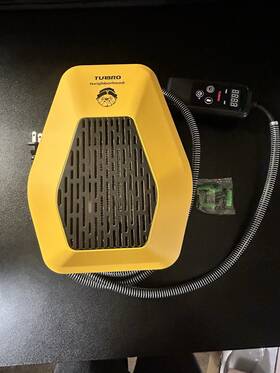 Turbro 445040420488 800-watt 10.6 Inch H Electric Ceramic Space Heater Neighborhood Dog House