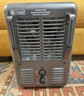 4969015 Utilitech 1500-watt Fan Utility Indoor Electric Space Heater W Thermostat Used