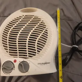 985100343m Vie Air Portable Fan Heater 1 500-watt 2-settings Adjustable Thermostat Auto Shut Off