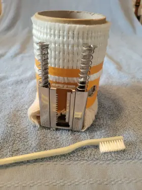 40216 World Marketing Of America 32400 Sears 40208 40209 40211 40212 Kerosene Heater Wick Brush And Guide