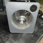 Vornado VMH600 Whole Room Stainless Steel Heater W/ Auto Climate Used. Price: $59.95.