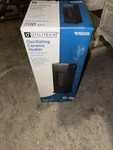 Utilitech Oscillating Ceramic Heater 5703325, 200 Sq Ft, Black, Adjustable Used. Price: $39.99.