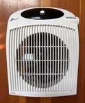 Holmes One Touch Compact Electric Heater Fan Forced Air HFH441 1500 Watt Used. Price: $30.00.