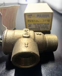 Apollo Valve RVS13L-3415 3/4" Female X Thread Bronze Safety New. Price: $30.00.