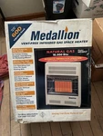 Medallion Vent-free Infrared Gas Space Heater MR18NT Natural 18,000 Btu Whi New. Price: $169.99.