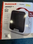 Honeywell Uberheat Ceramic Room Space Heater Portable Thermostat 1500W White New. Price: $11.95.