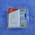 Motion Activated Leviton Decora White 300W Incandescent Light Control 607-6780-W Open. Price: $9.07.