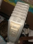 Delonghi TRD40615T Full Room Oil-filled Radiant Portable Heater Open. Price: $89.00.