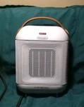 Delonghi Ceramic Technology Portable 1500W Space Heater Used. Price: $40.00.