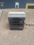 Holmes Model HFH-105 1500 Watt Portable Desktop Heater 3 Fan Settings Used. Price: $30.00.